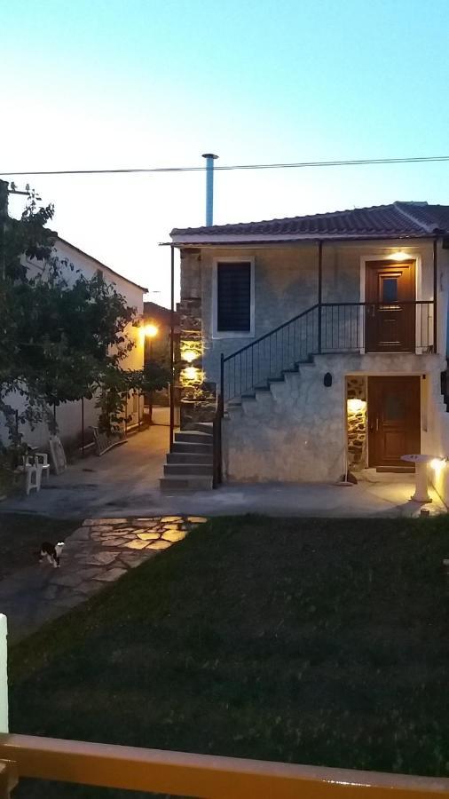 Marianthi'S Stone House Villa อาโยส นิโกลาออส ภายนอก รูปภาพ