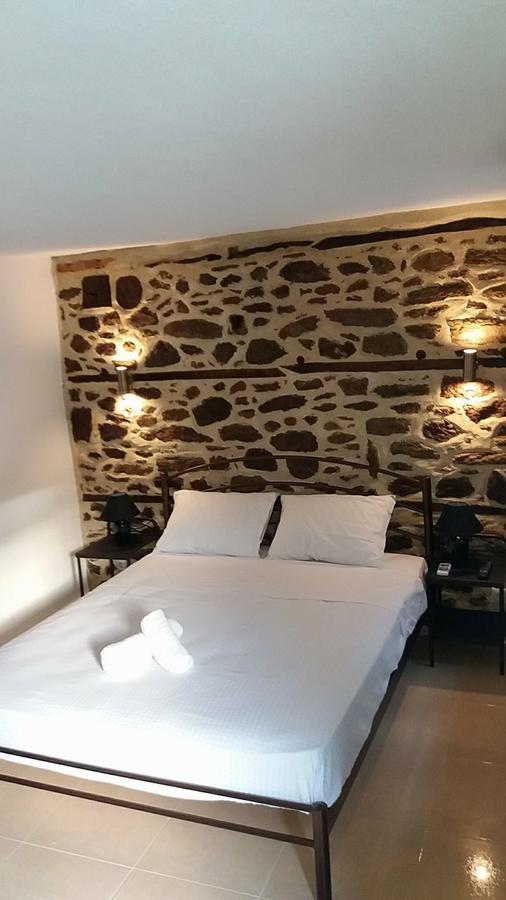 Marianthi'S Stone House Villa อาโยส นิโกลาออส ภายนอก รูปภาพ